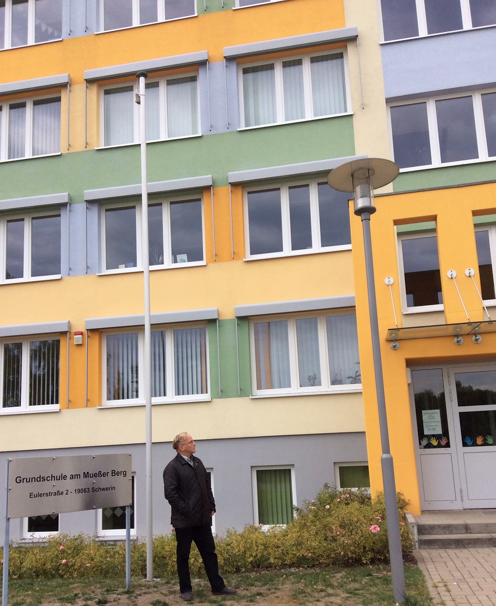 CDU-Fraktion vor Ort bei der Grundschule Mueßer Berg