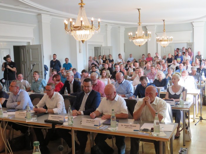 Schwerin: Droht Streit um Ort der Stadtvertretersitzung?