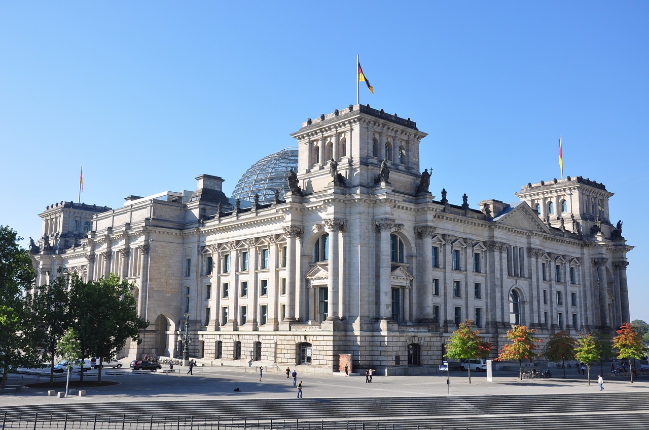 Schwerin: Die Reichsflagge – vieldeutig und umstritten