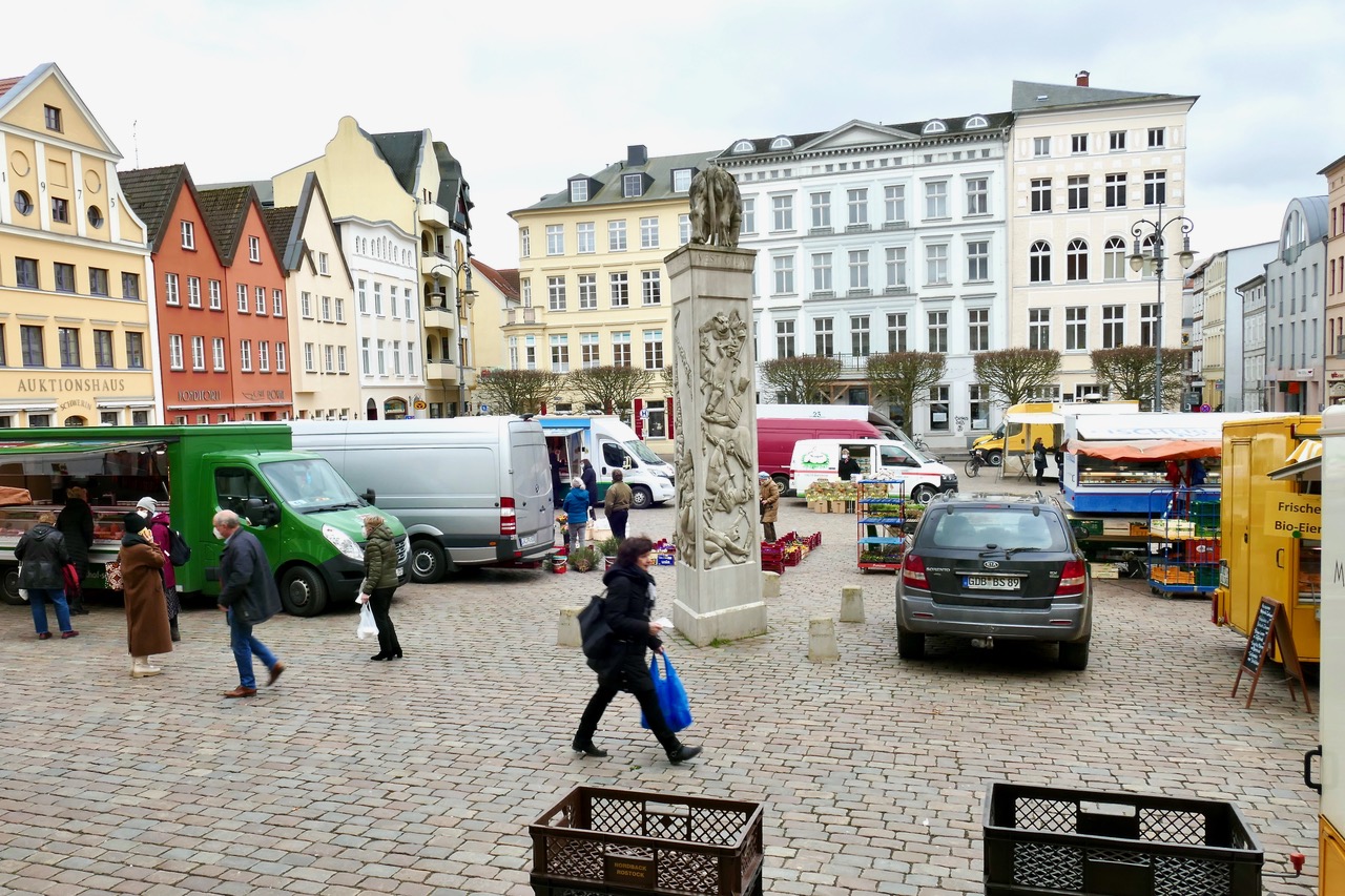 Schwerin: Altstädtischer Markt hält Leib und Seele zusammen
