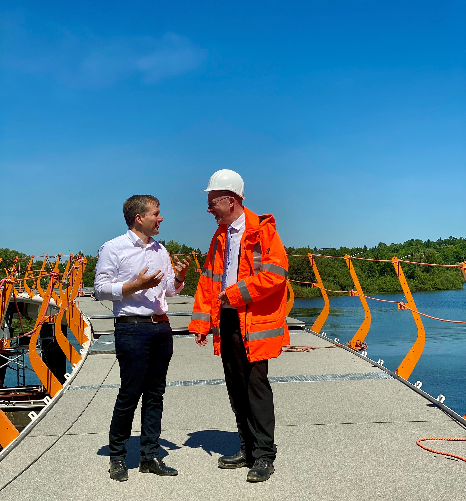 Schwerin: OB und Minister überzeugen sich vom Baufortschritt an umstrittener Brücke