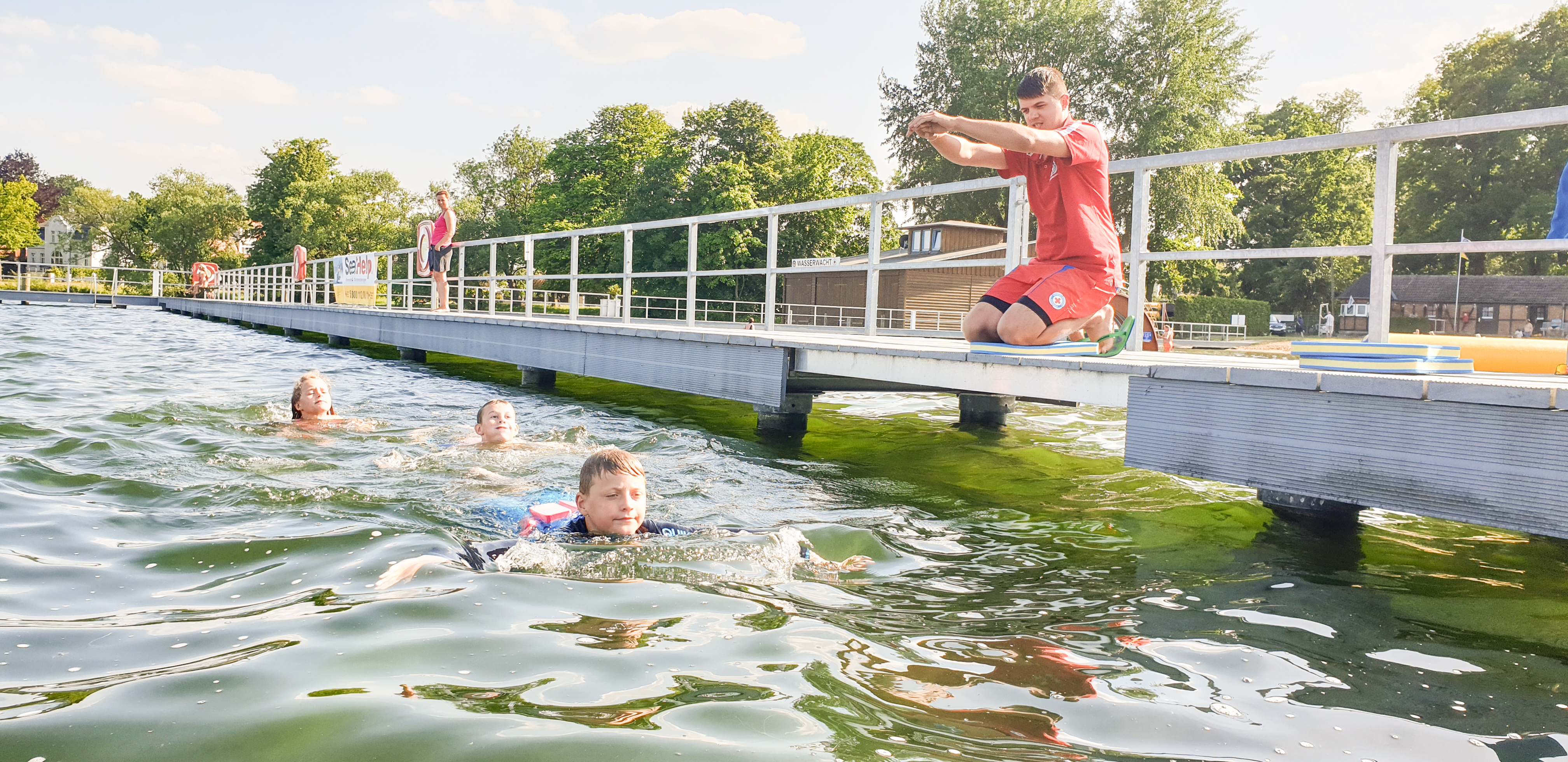 Schwerin: Durch Martensmann-Festschmaus schwimmen gelernt