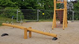 Friedrichsthal weiht neuen Spielplatz mit großem Kinderfest ein