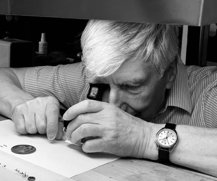 Hans-Joachim Dikow (De Klockschauster) im letzten Gespräch: Nachwuchs für den Beruf des Uhrmachers gewinnen