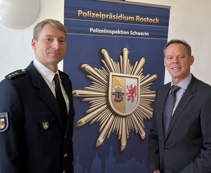 Ordnungsdezernent Horn zum Antrittsbesuch bei der Polizeiinspektion Schwerin