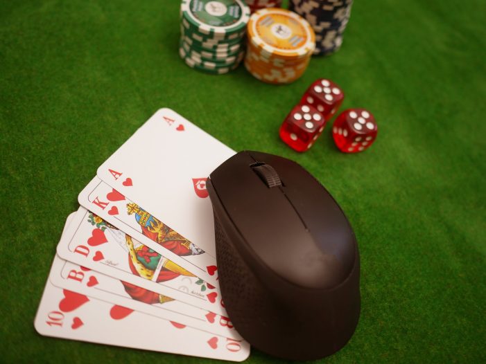 Wie funktionieren Casinos und wie spielt man im Online-Casino?