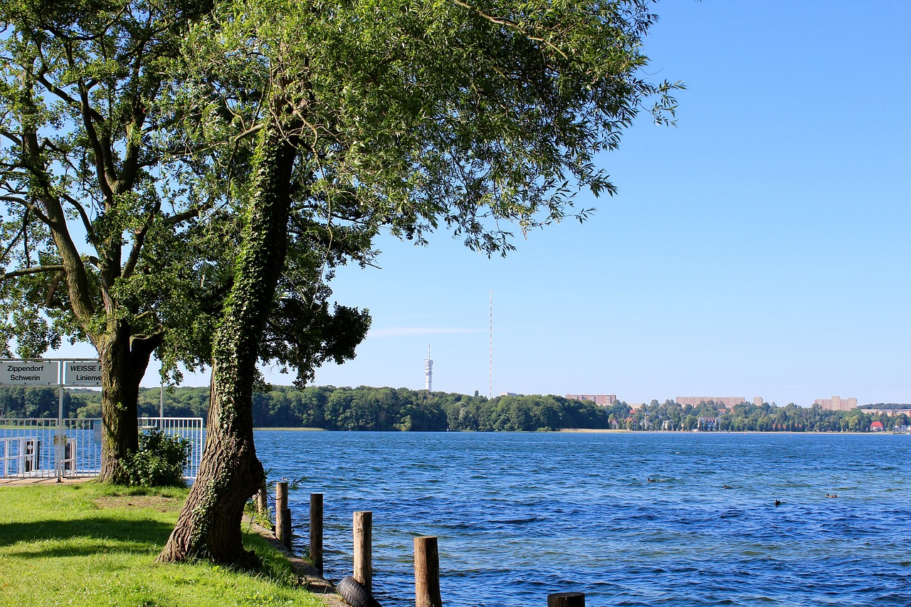 Urlaub in Schwerin: An Land und zu Wasser