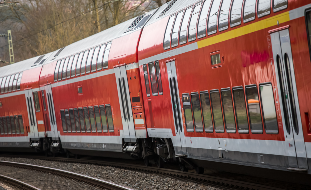 Symbolbild Regionalexpress Deutsche Bahn
