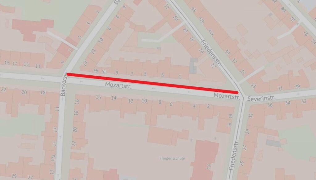 Die rote Linie kennzeichnet den Bereich der Gehweginstandsetzung in der Mozartstraße, | Grafik: SDS