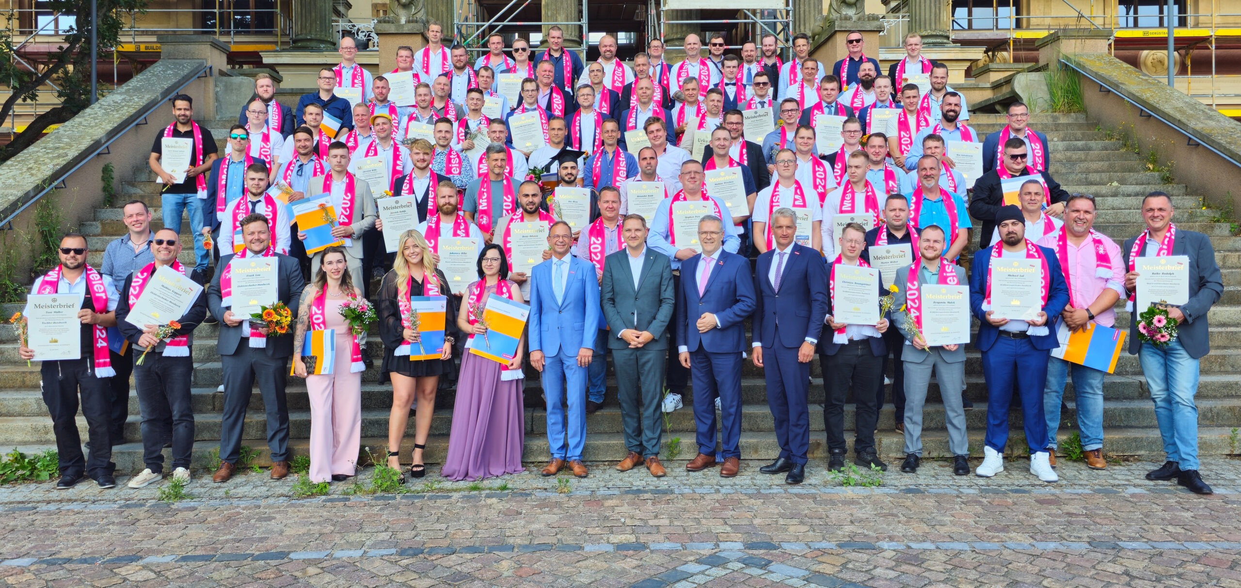 Mut zur Gründung betont: Handwerkskammer Schwerin ehrt 99 neue Meister 