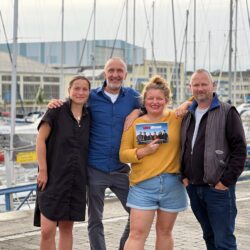 Das Team vom SOKO-Wismar-Buch (v.l.): Grafikerin Anna Pfau, Fotograf Marc Meyerbröker, Autorin Moni Mück und Szenenbildner Erik Rüffler. Foto: Autorenteam