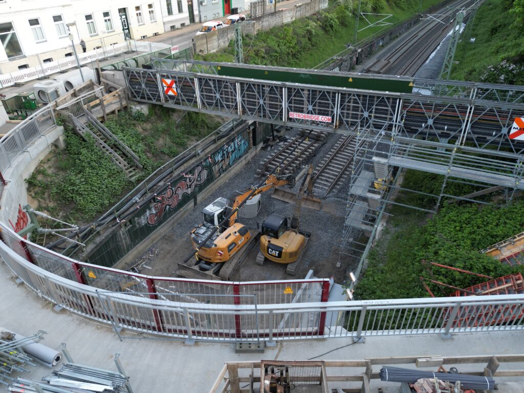 Medienkanal unter der Brücke wird in Betrieb genommen