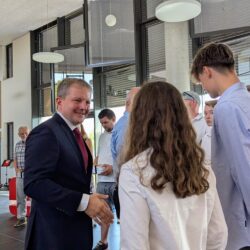 Ehrung der Sportlerinnen und Sportler: Oberbürgermeister Rico Badenschier