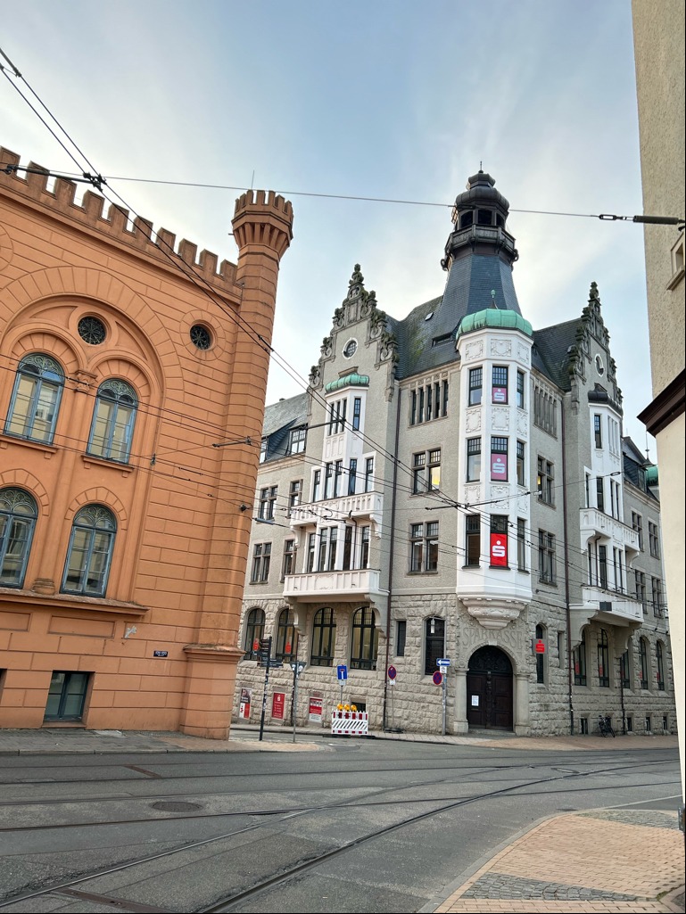 Turmbegehung als Highlight: Sparkasse öffnet Historische Kundenhalle zum Bürgerfest 